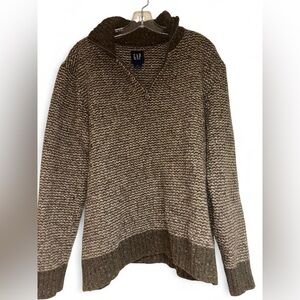 GAP sweater